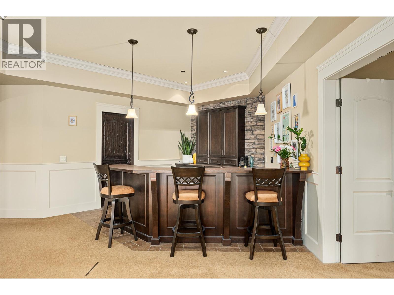  2583 Lucinde Road, West Kelowna
