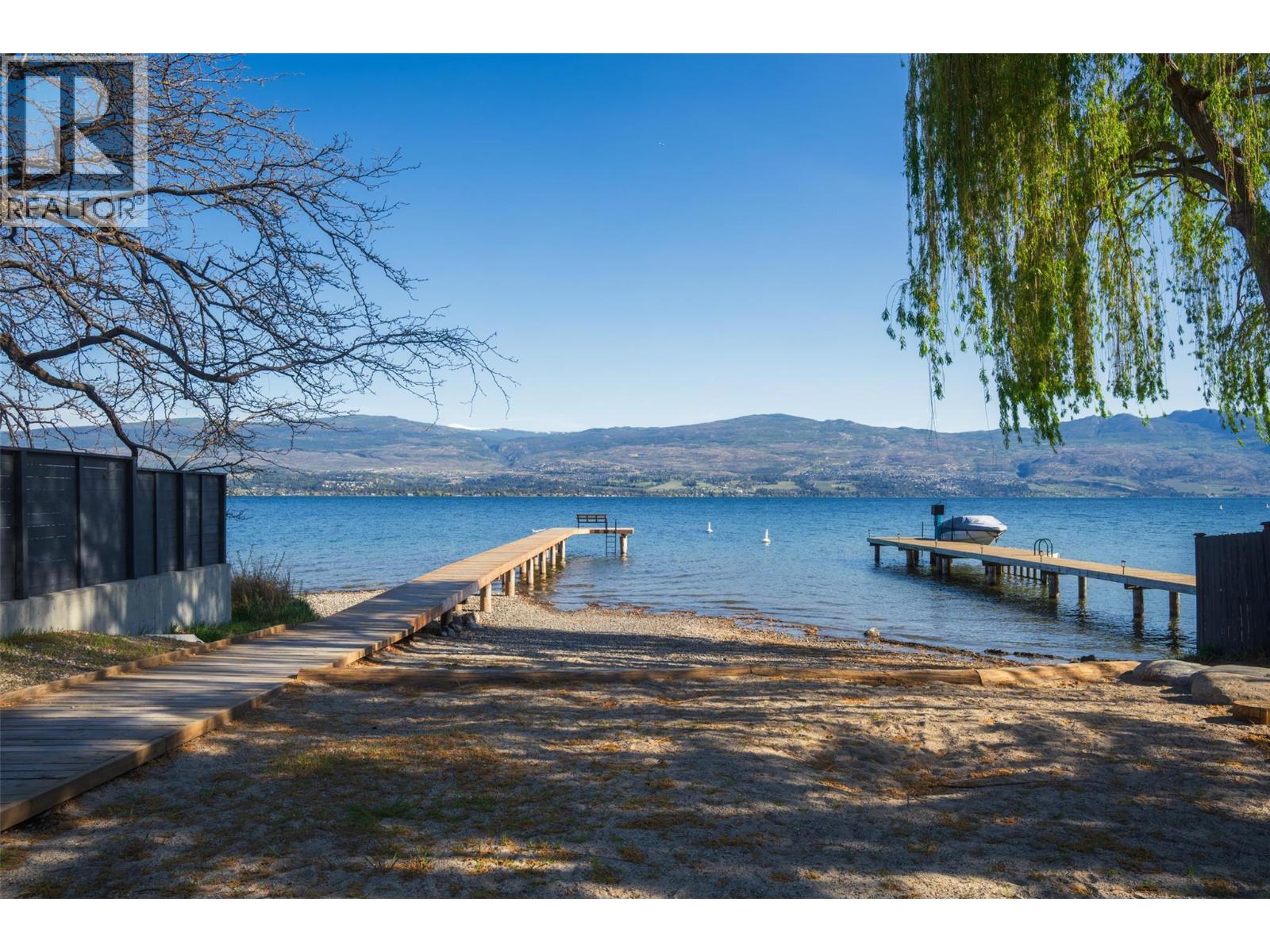  2583 Lucinde Road, West Kelowna