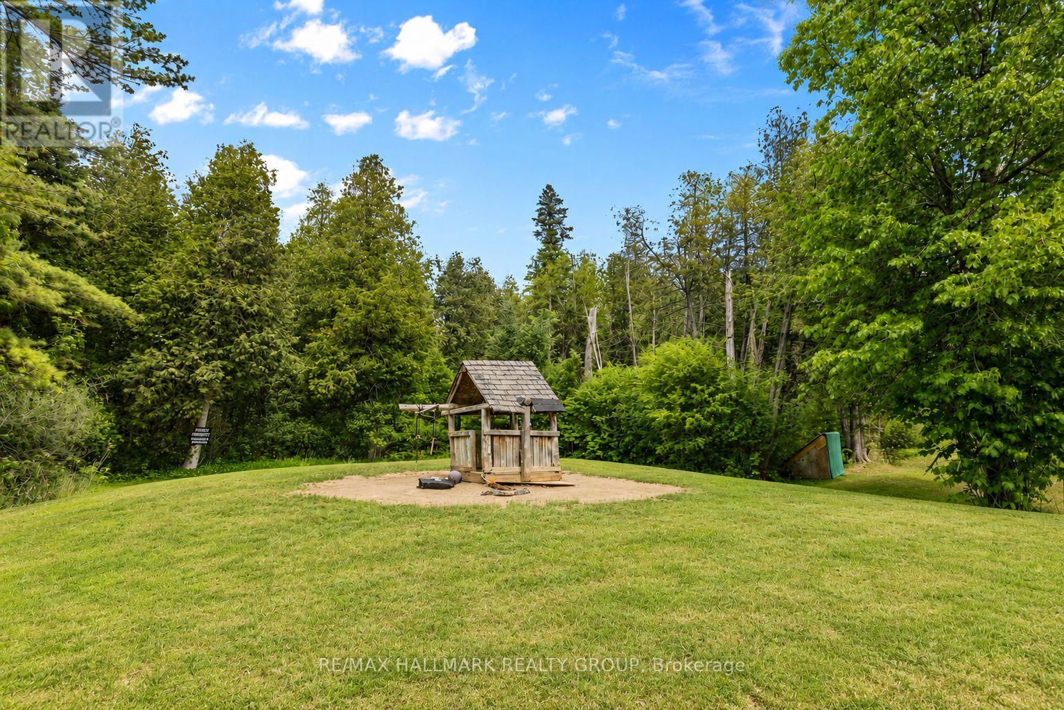 520 DAVID MANCHESTER ROAD - 44