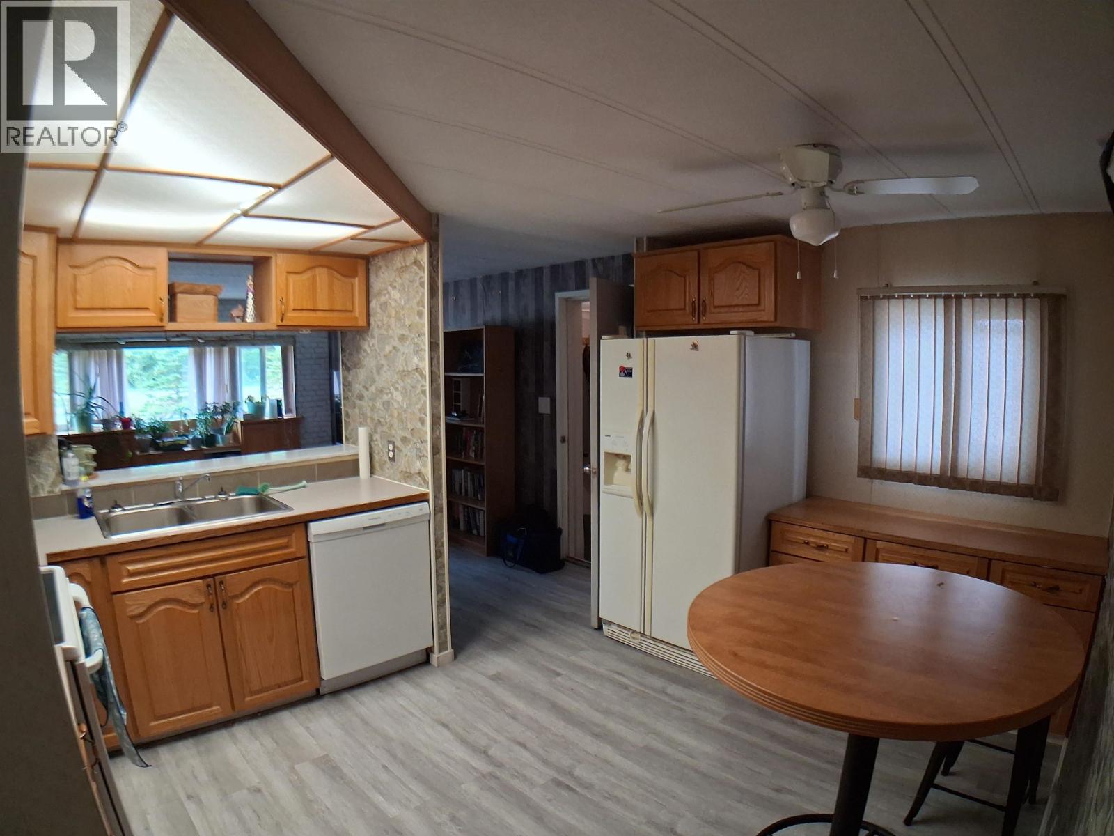 #12 7128 OTWAY ROAD - 11