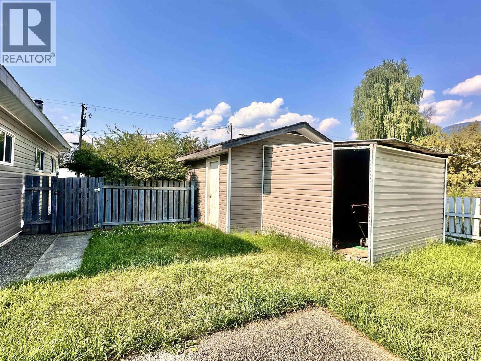 1475 6TH AVENUE - 14