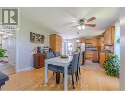Family room - 201 Bird Street, Powassan, ON P0H2L0 Photo 7