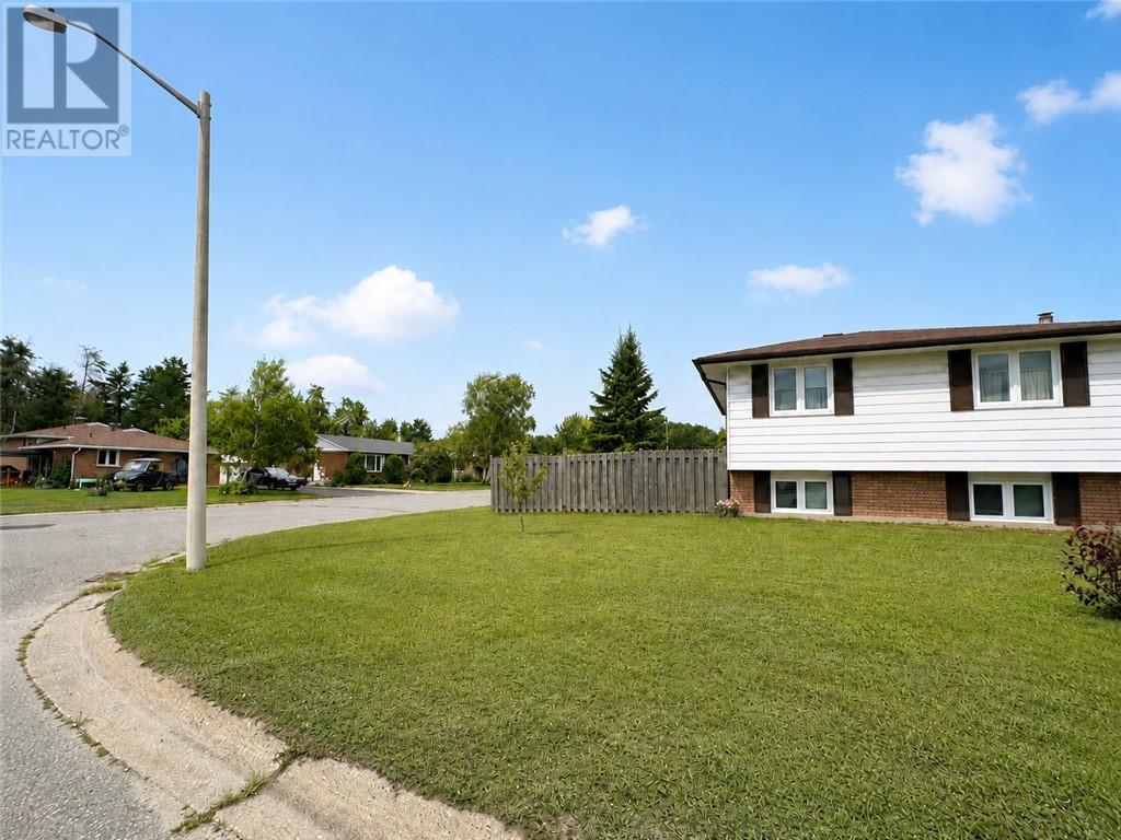 2 Aspen Court - Image 11