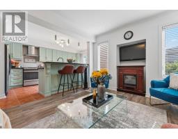 Family room - 156 Heale Avenue, Toronto, ON M1N3Y1 Photo 7