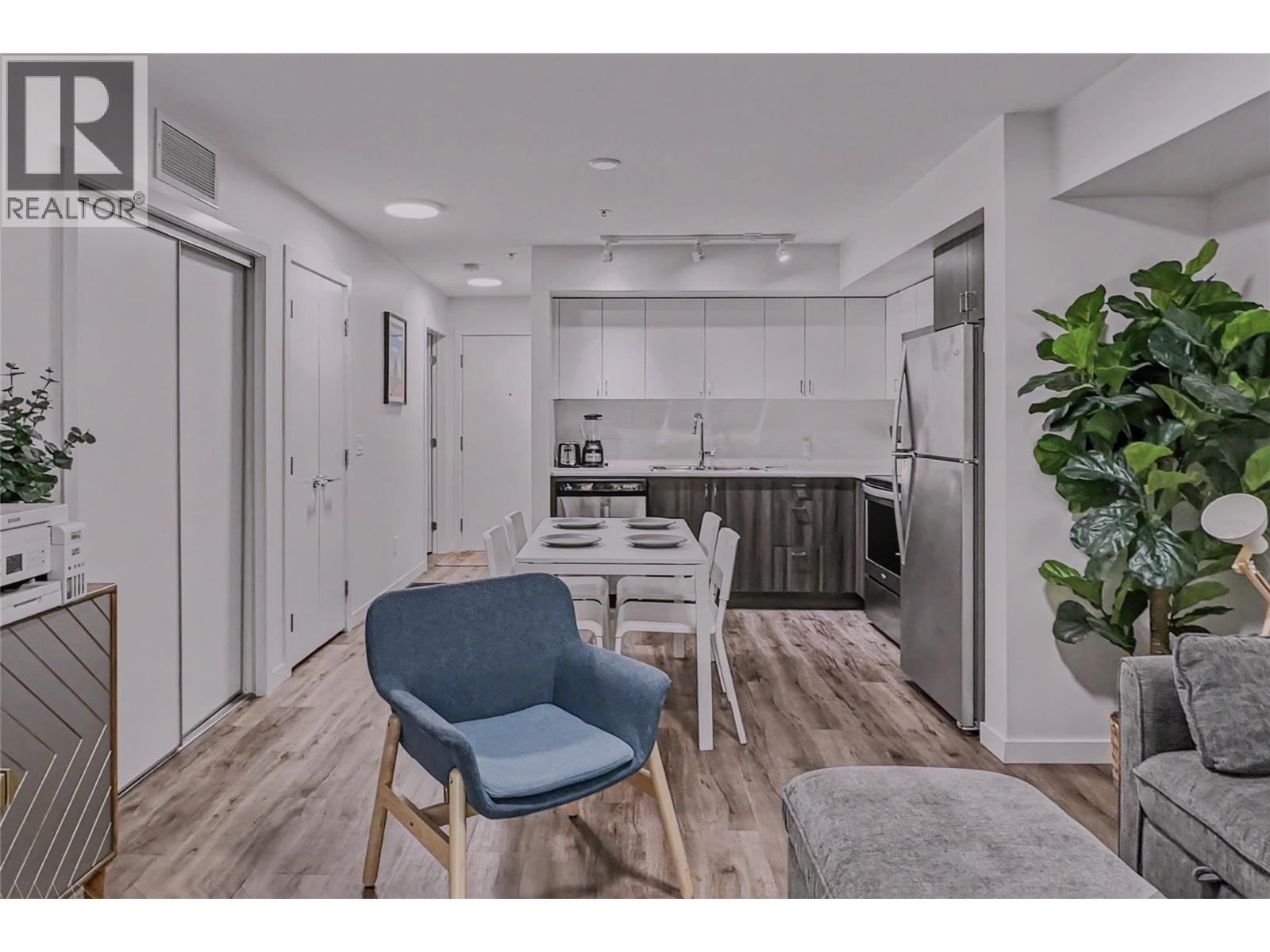 115 725 Academy Way, Kelowna