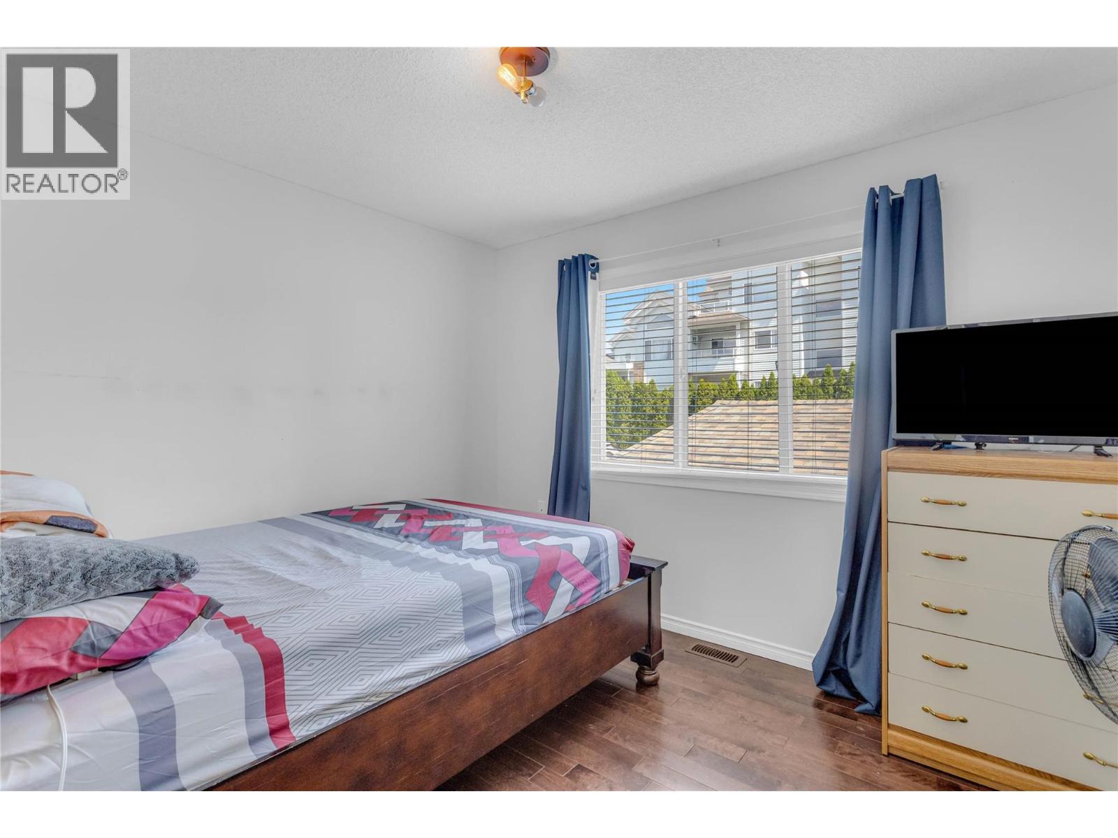 1 1675 Thayer Court, Kelowna