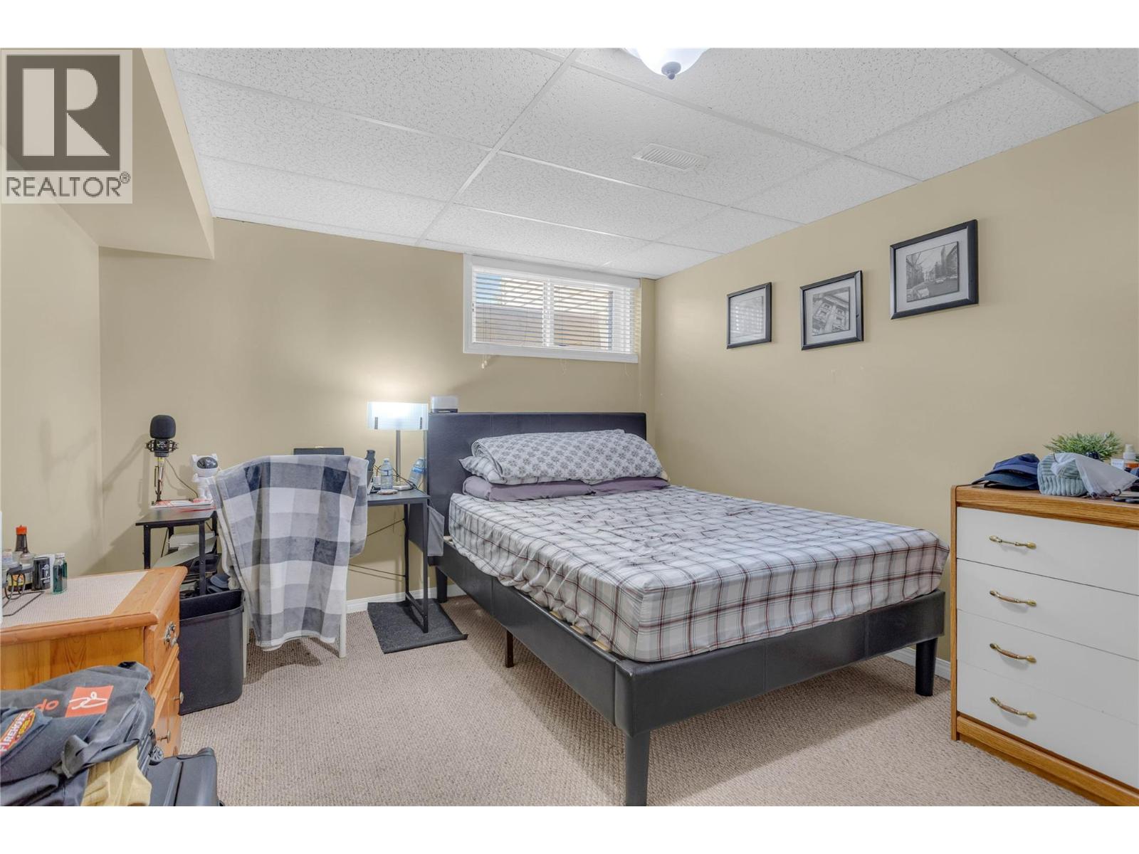 1 1675 Thayer Court, Kelowna