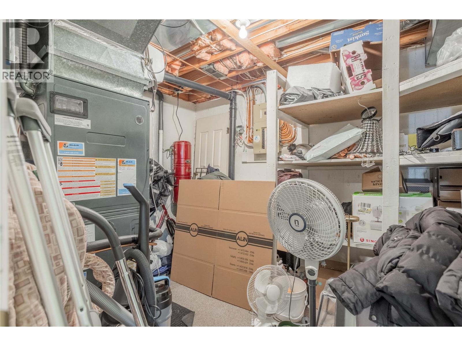 1 1675 Thayer Court, Kelowna