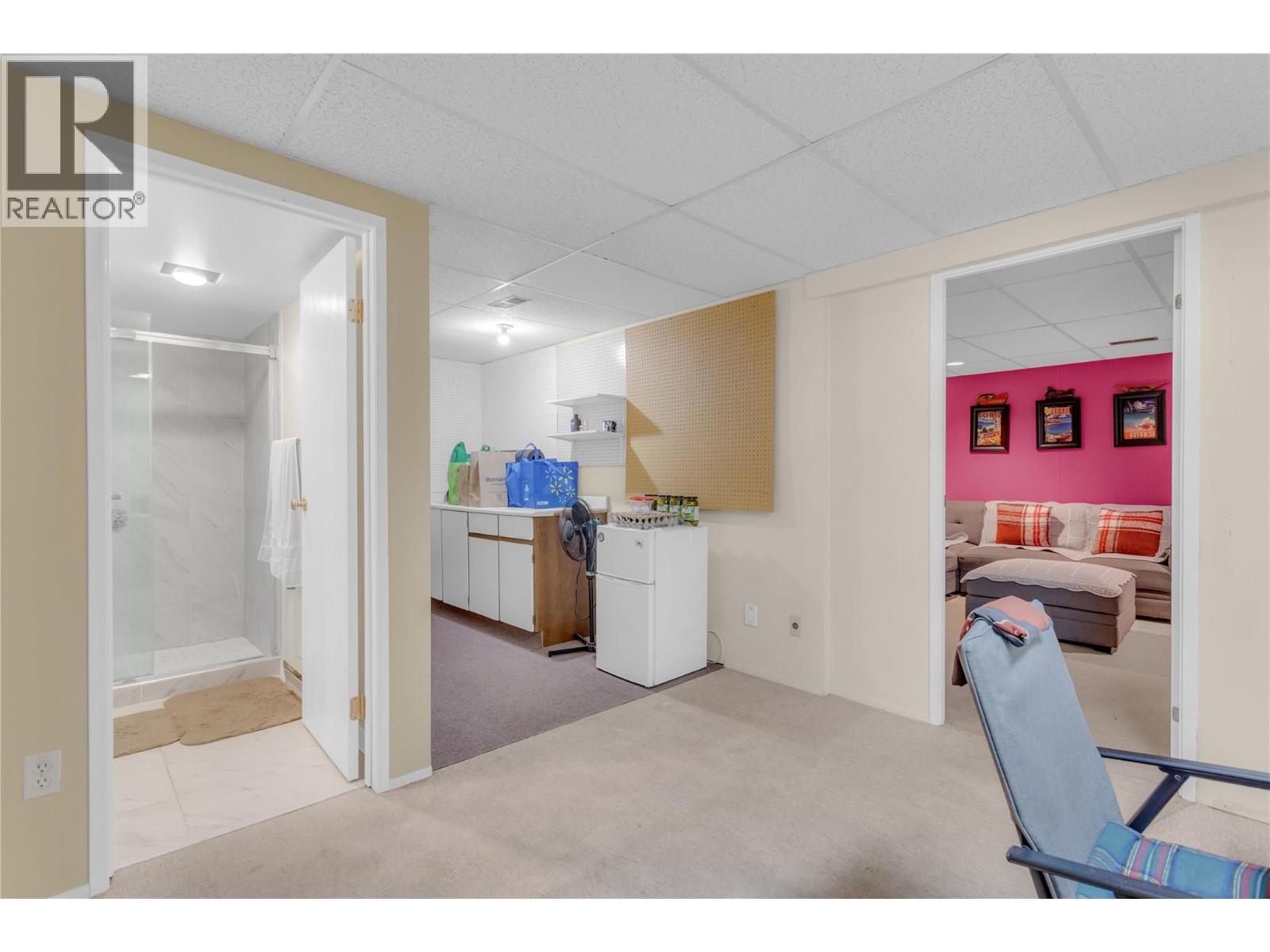 1 1675 Thayer Court, Kelowna