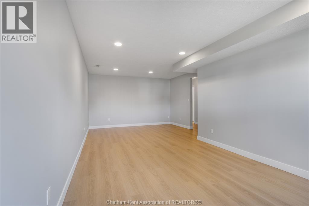 219 GREENFIELD LANE - 20