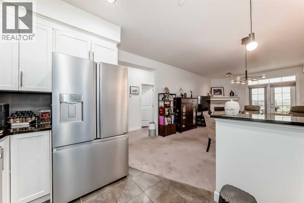 #211 1005A Westmount Drive - 10