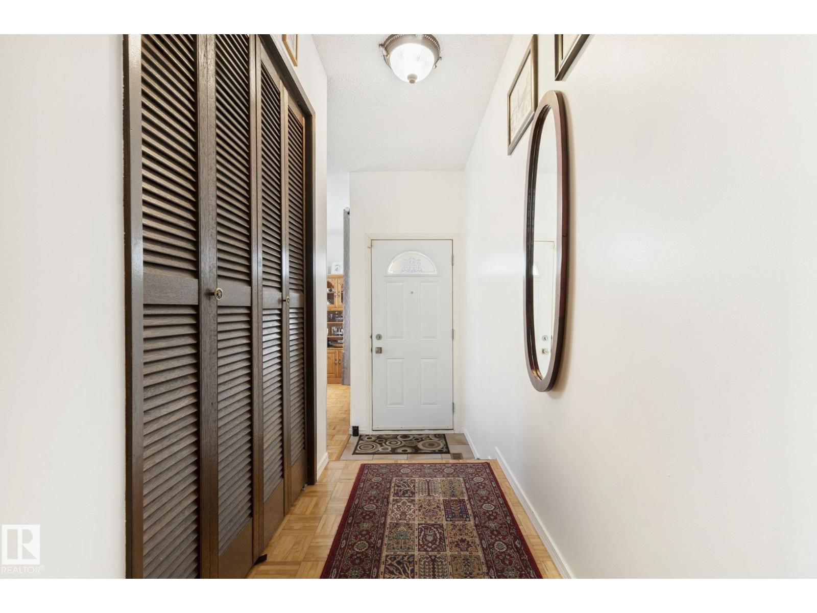 8704 43 AV NW - 3