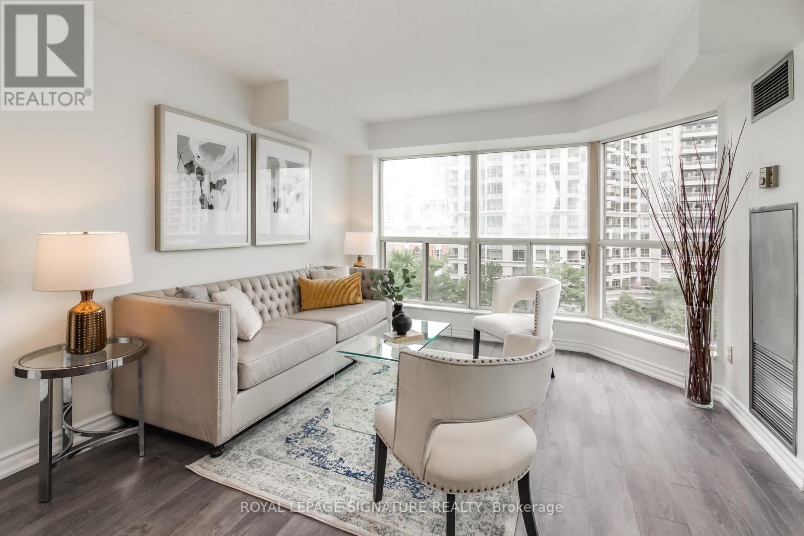 #707 325 WEBB DRIVE - Image 7