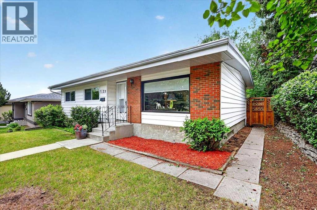 1123 48 Avenue NW - Image 48