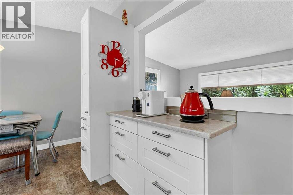 1123 48 Avenue NW - Image 10