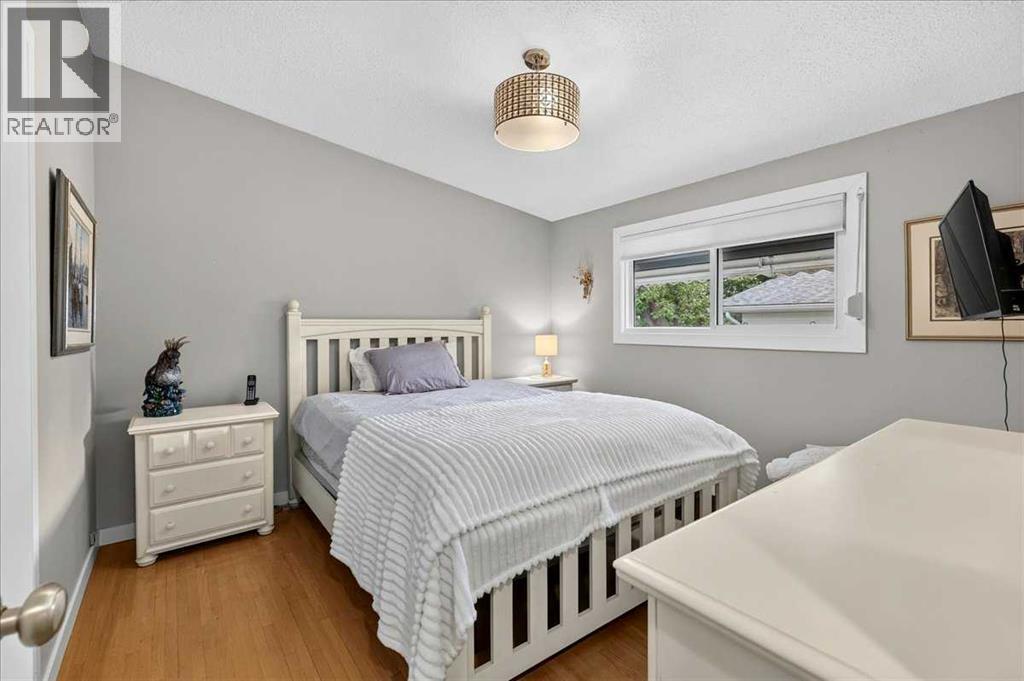 1123 48 Avenue NW - Image 20