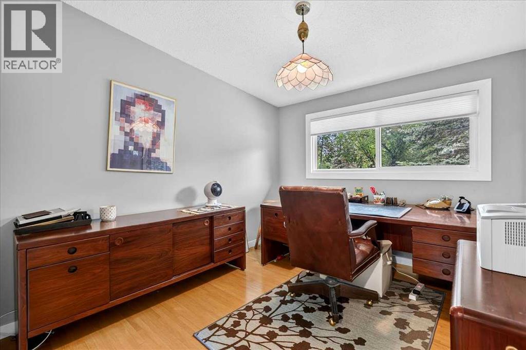 1123 48 Avenue NW - Image 24