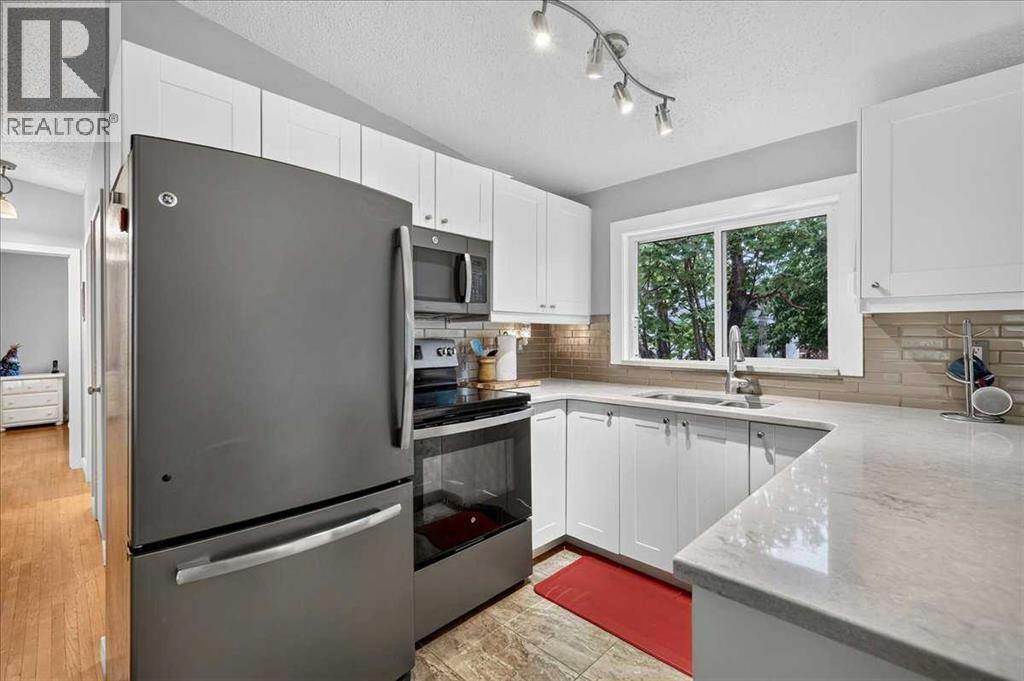 1123 48 Avenue NW - 6