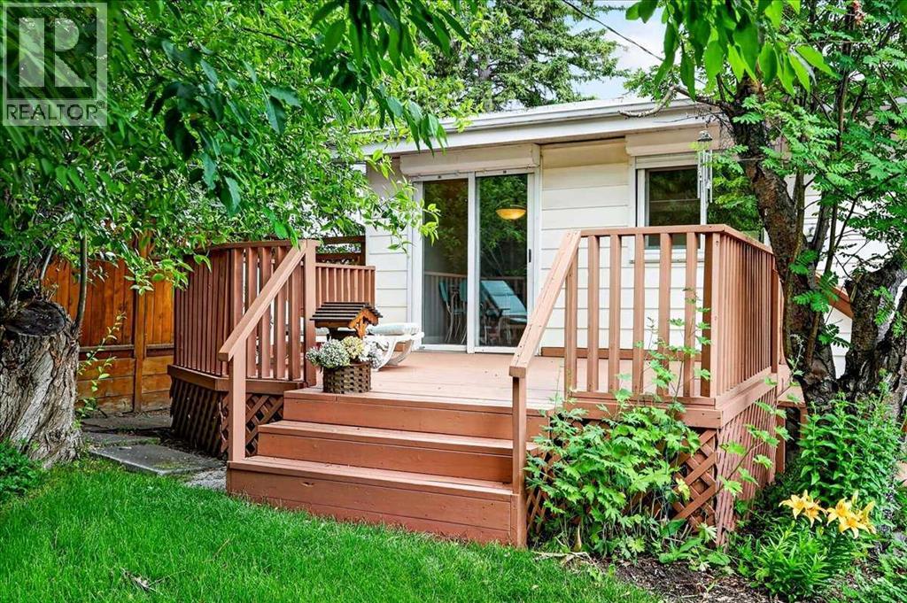 1123 48 Avenue NW - Image 41