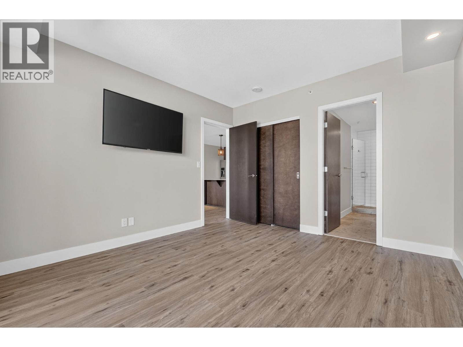 #1407 2040 Springfield Road - 23