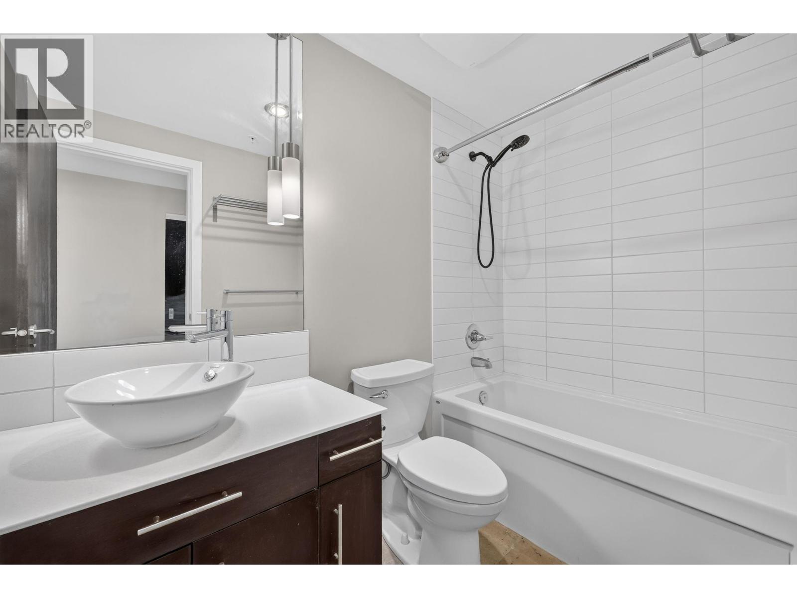 #1407 2040 Springfield Road - 14