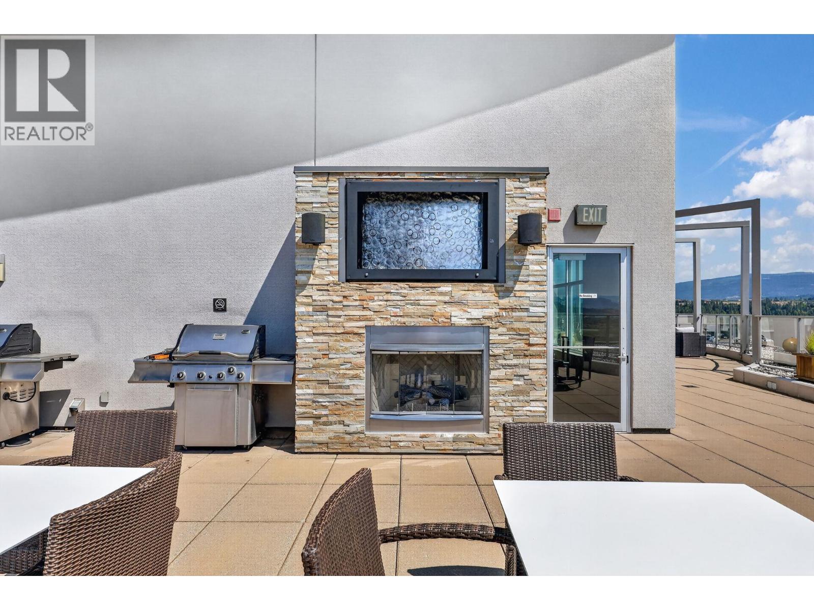 #1407 2040 Springfield Road - 43
