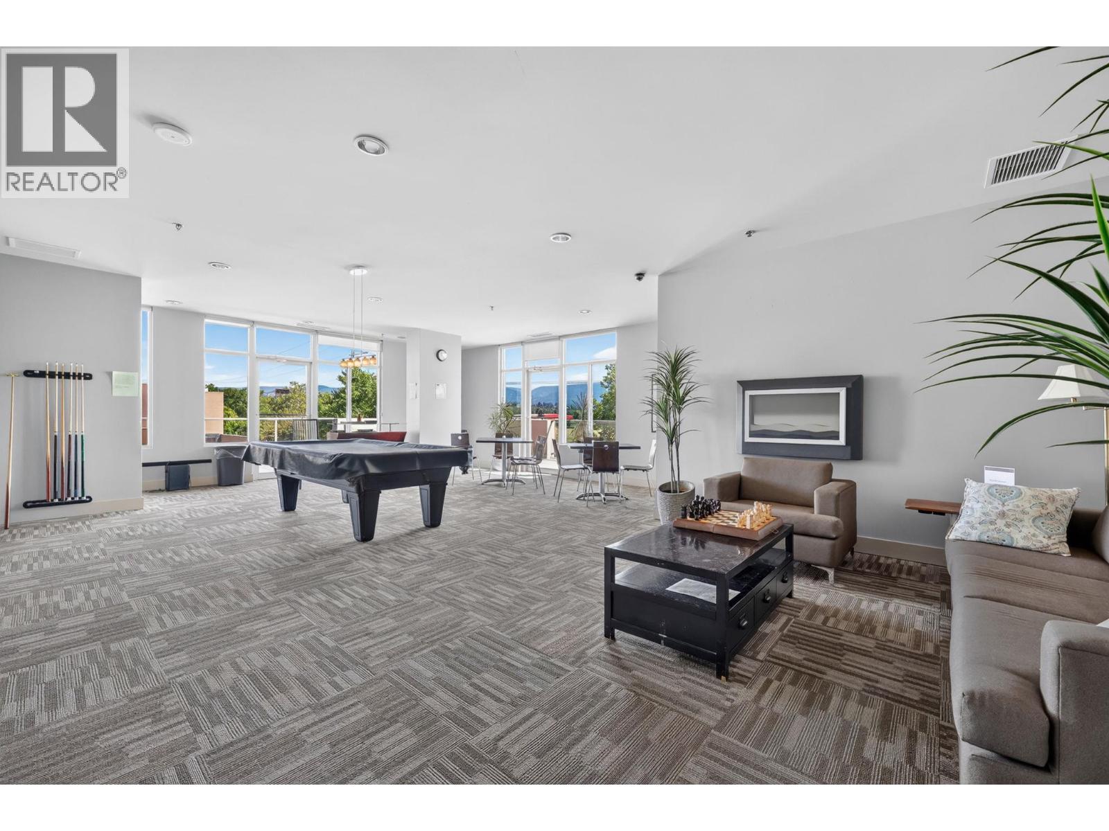 #1407 2040 Springfield Road - 52