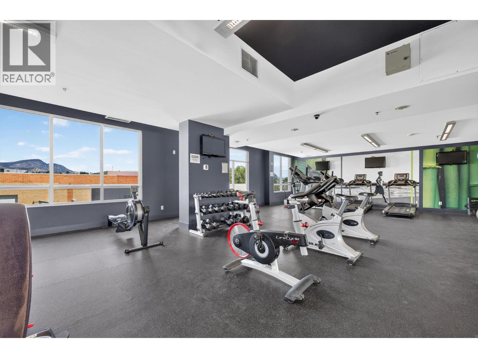 #1407 2040 Springfield Road - 50