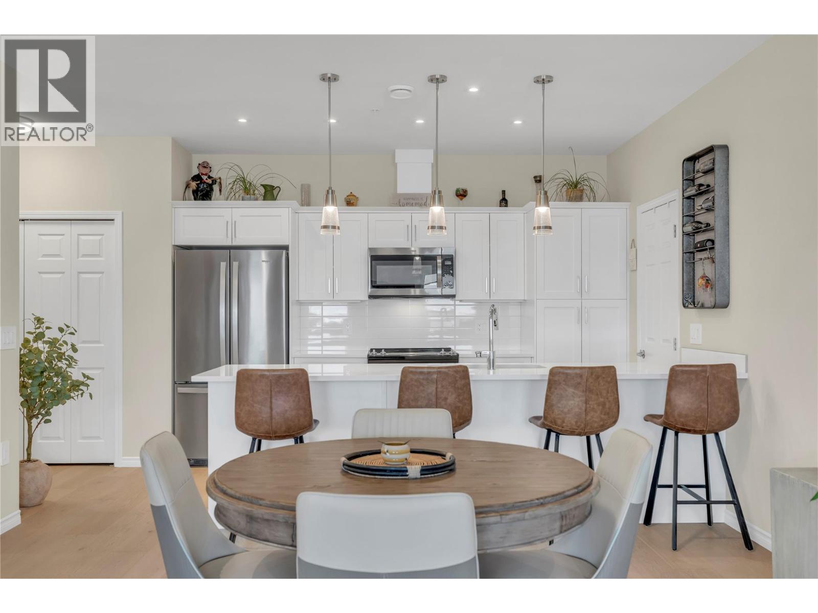 #1102 3362 Skaha Lake Road - 10