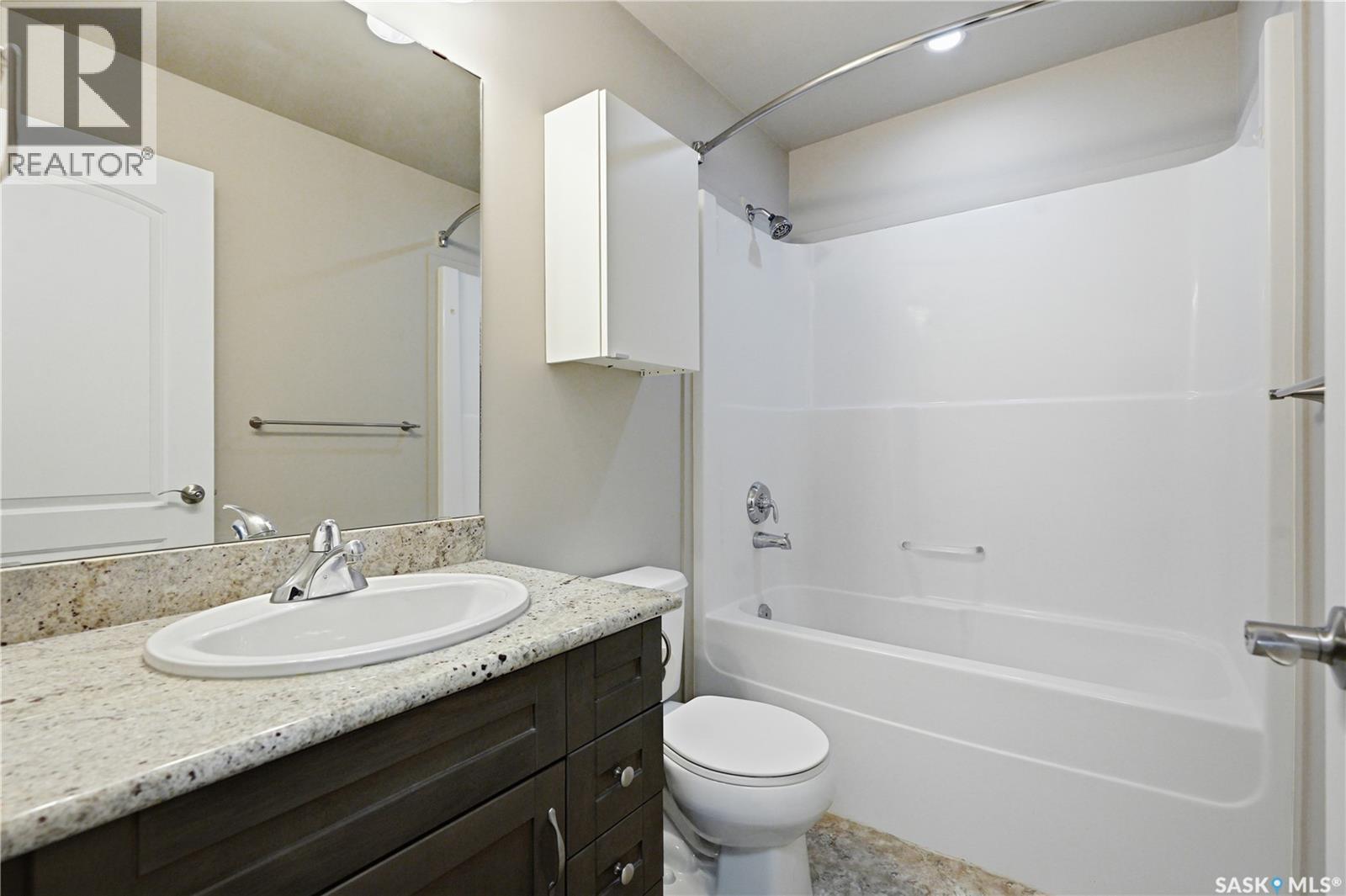 #231 2710 Main STREET - 14
