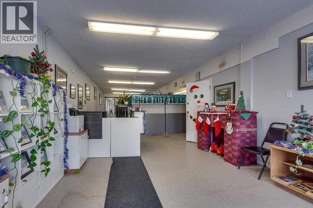 5023 51 Avenue - Photo 6