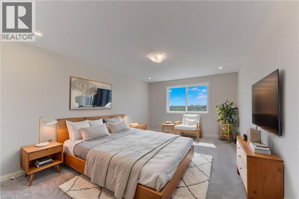 108 BEDELL Drive - 21