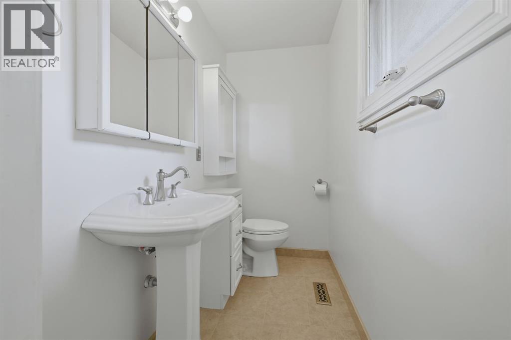 248 Parkland Crescent SE - 14
