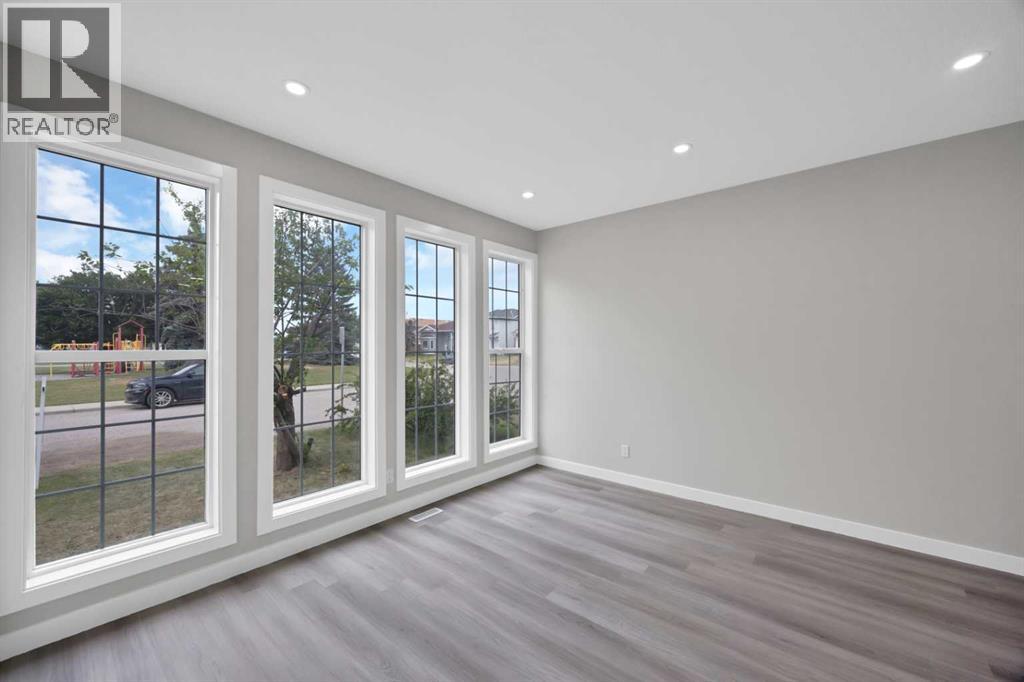 68 Laguna Close NE - 11