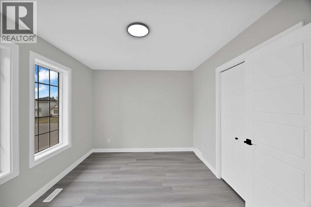 68 Laguna Close NE - 23
