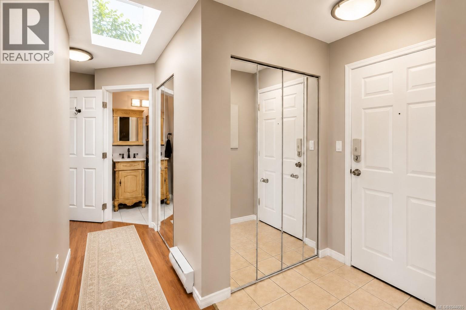 #307 3010 Washington Ave - 8