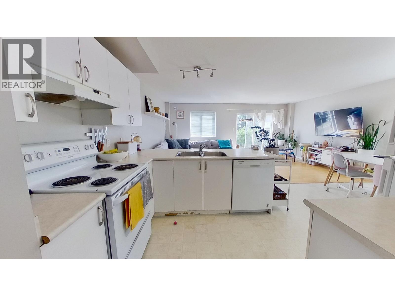 9703 93 STREET - 12