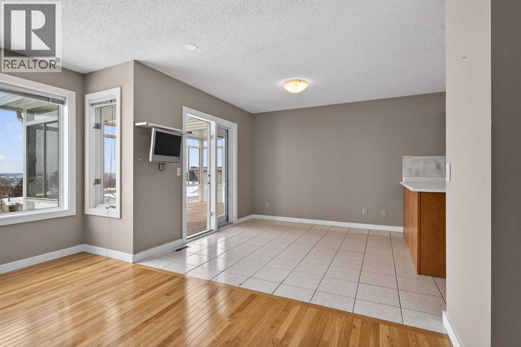 96 Norquay Heights NW - 9