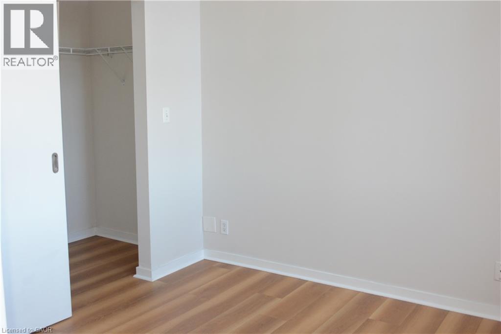 #203 410 KING Street W - 8