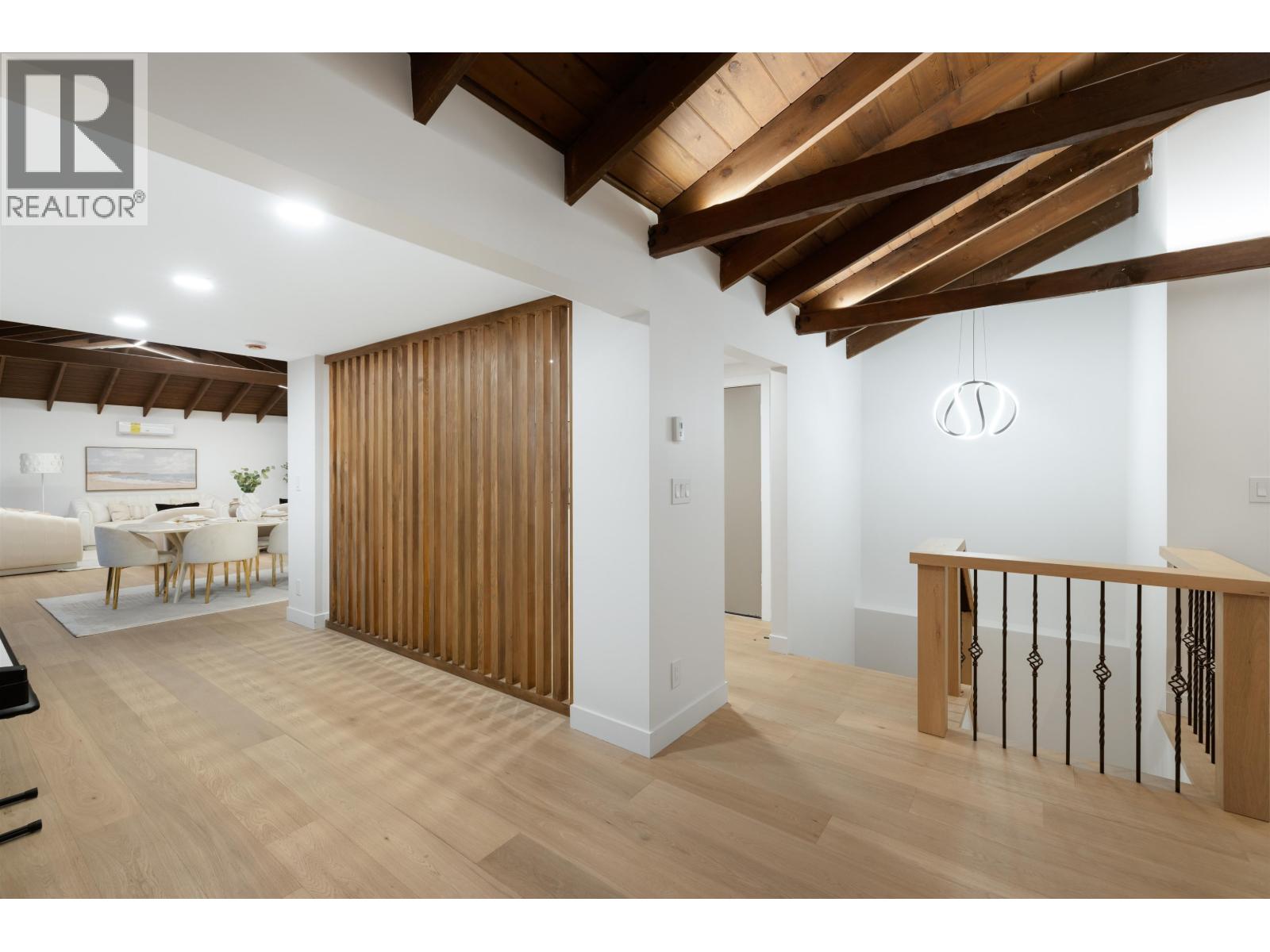 2235 CHAIRLIFT ROAD, West Vancouver