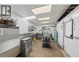 616 Third Street W, Revelstoke, BC V1E0B4 Photo 18