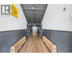 616 Third Street W, Revelstoke, BC V1E0B4 Photo 32