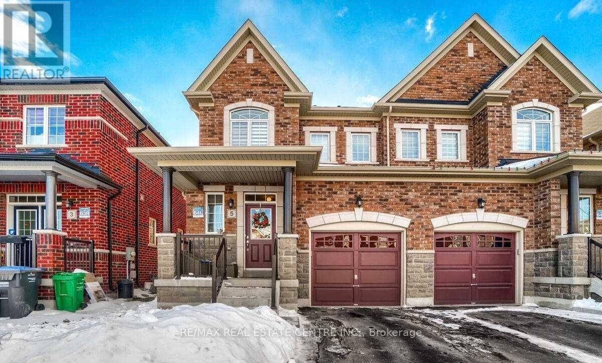 Photo of 5 Blackberry Valley Crescent