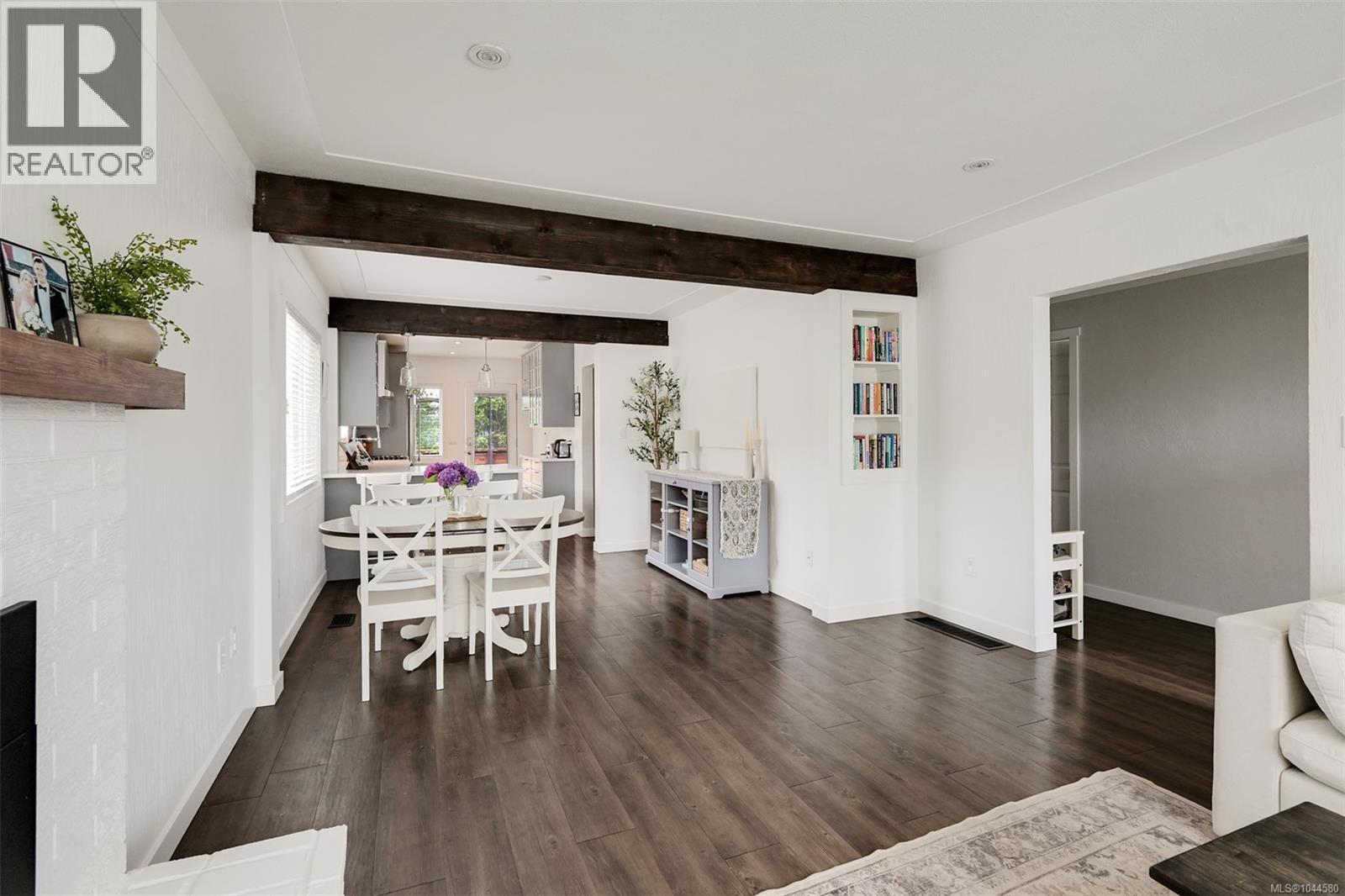  3128 Quadra Street, Victoria