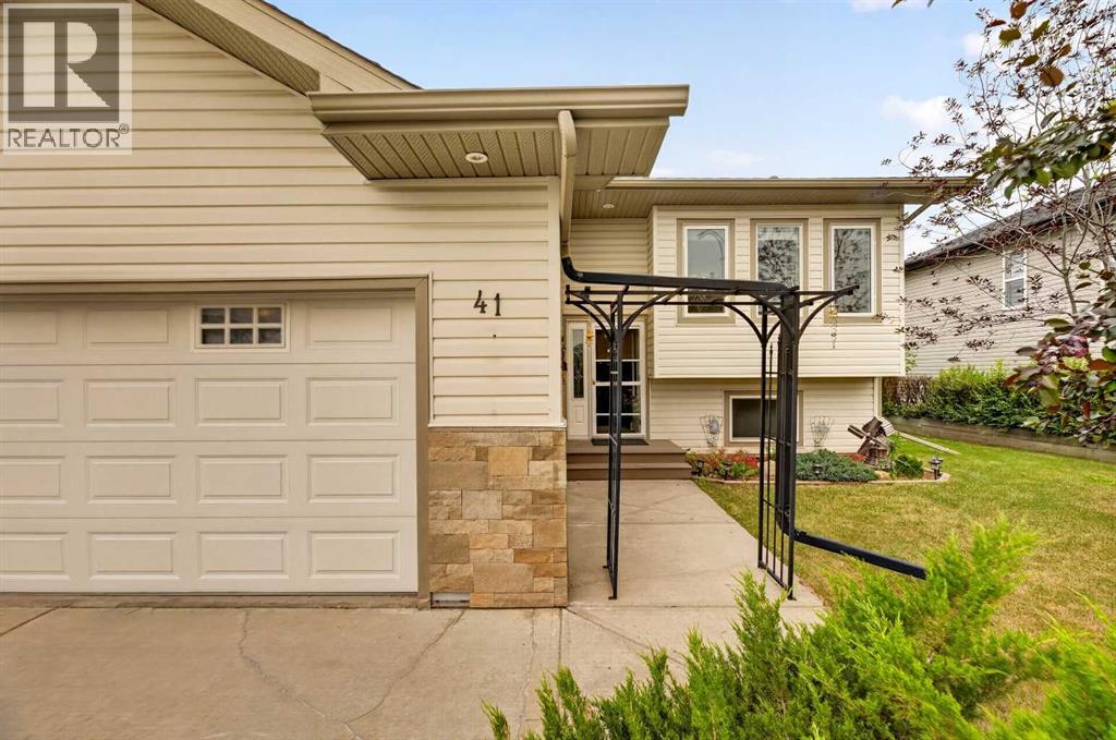 41 Deer Coulee Drive - 26