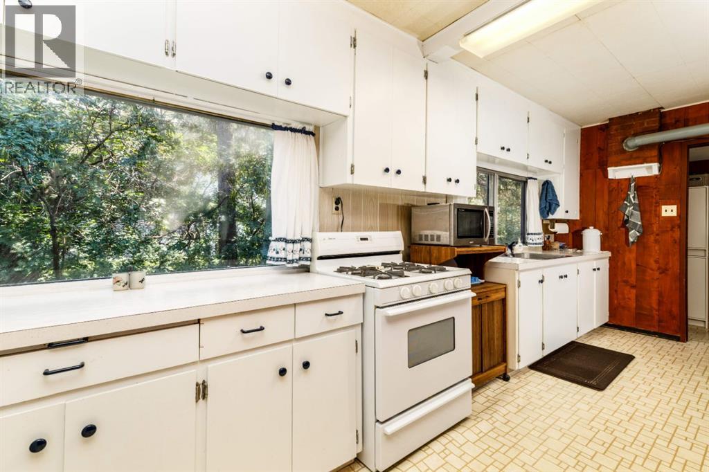 48, 40422 Range Road 10 - 11