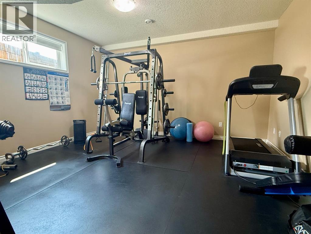 4905 5 Avenue - 20