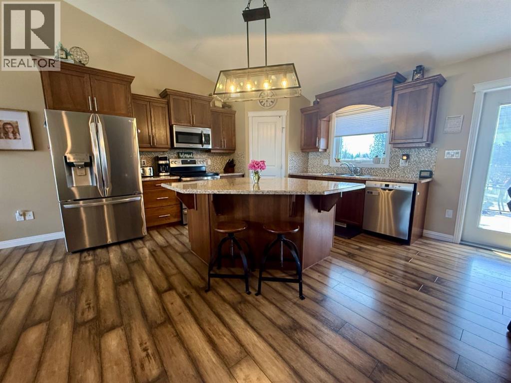 4905 5 Avenue - 7
