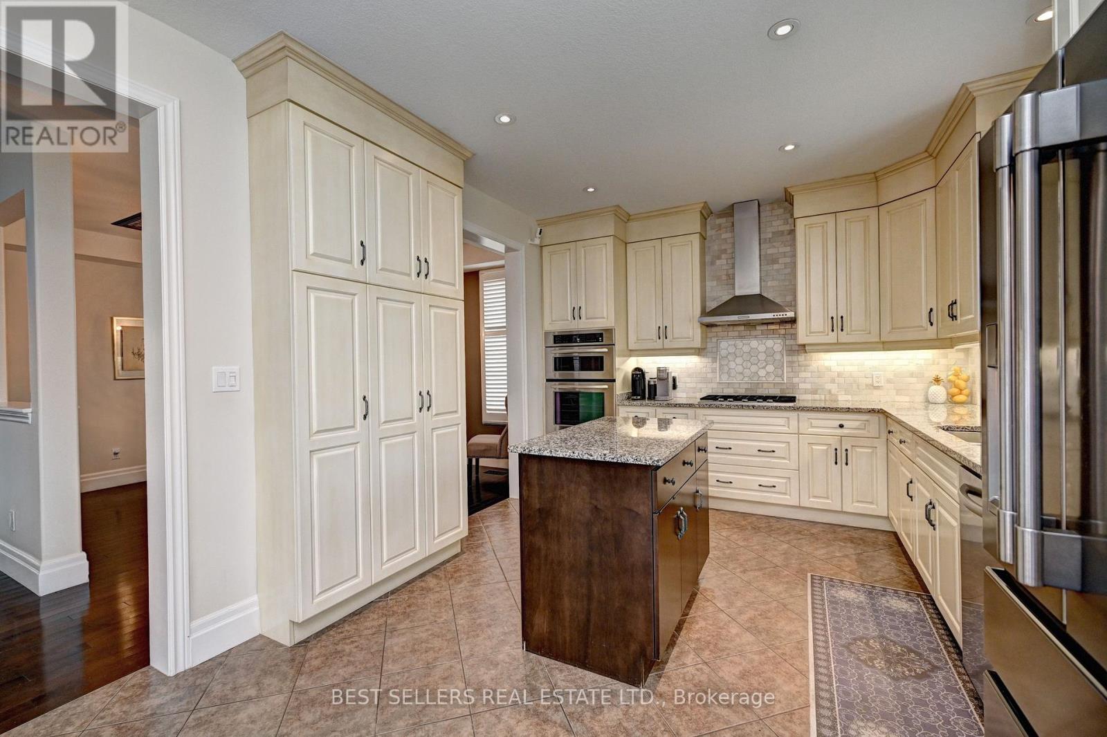 12 POPHAM DRIVE - 19