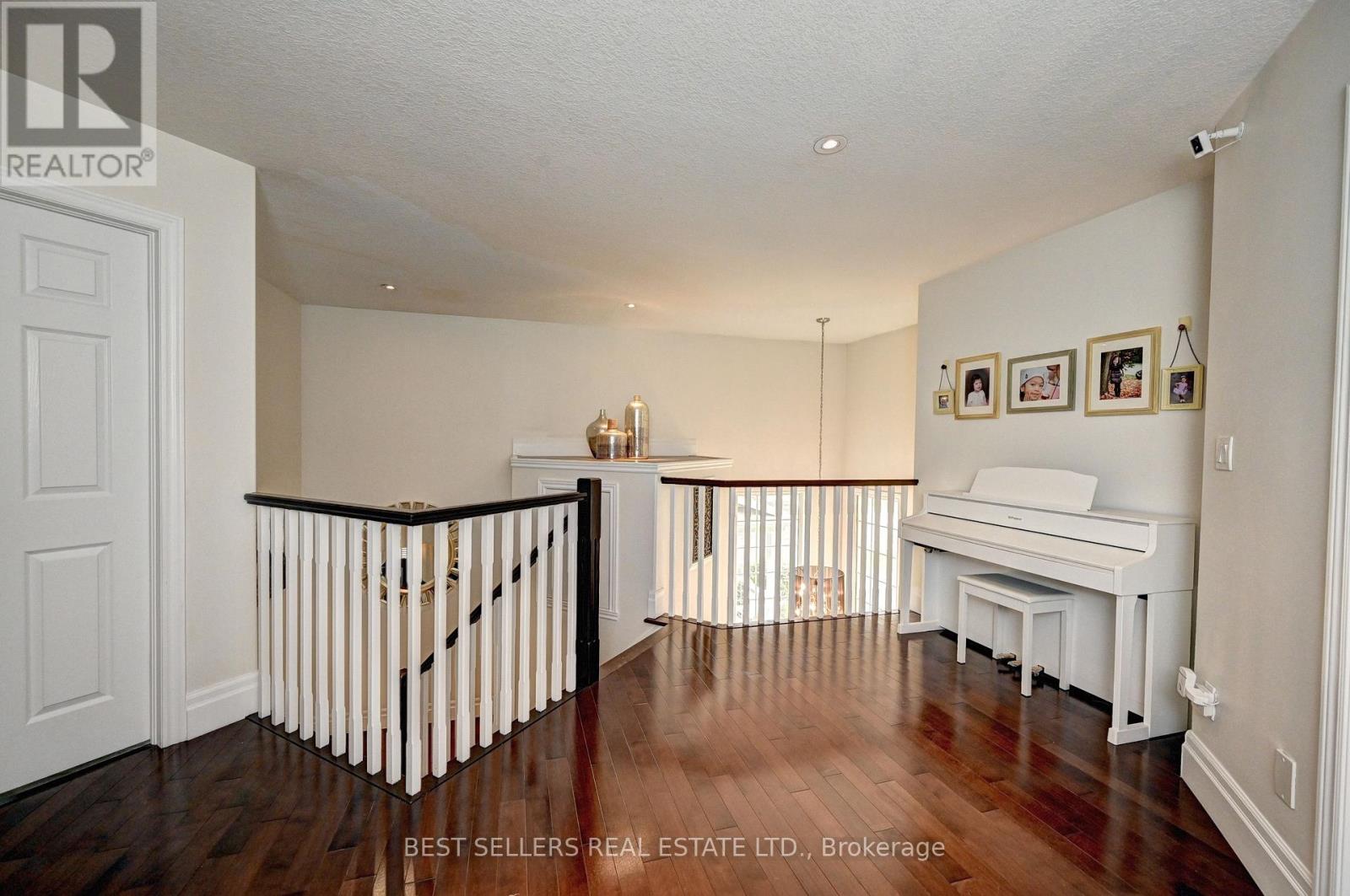 12 POPHAM DRIVE - 26